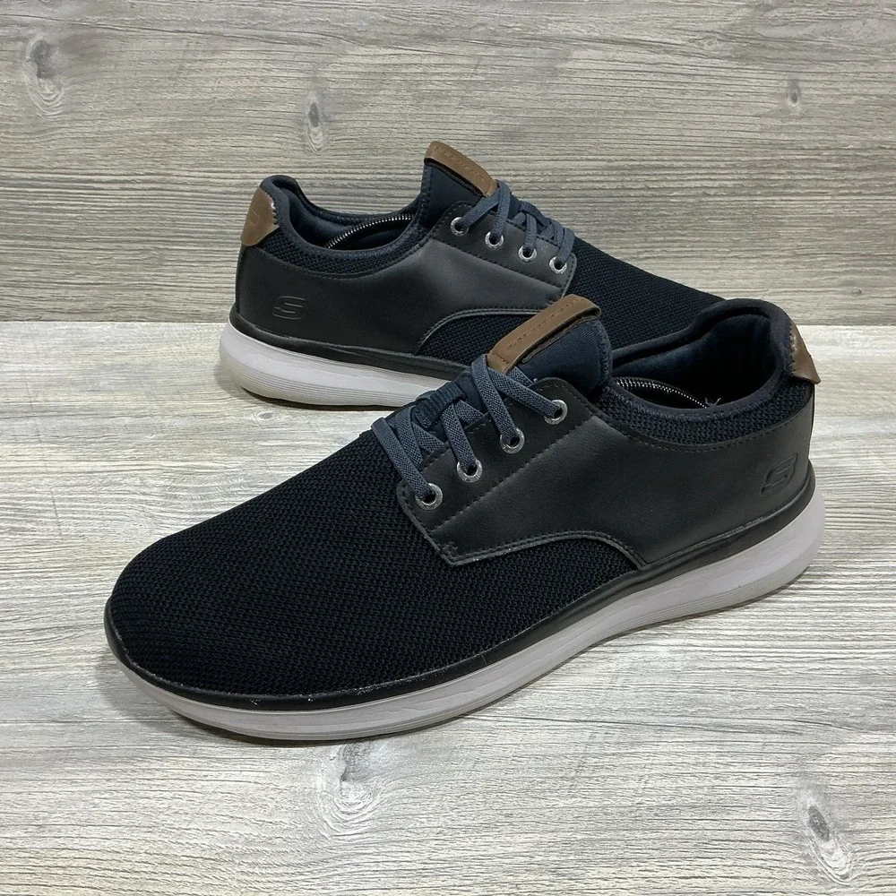 Skechers Relaxed Fit Street Mens Size 12 Slip On Sneakers Black Navy 58817